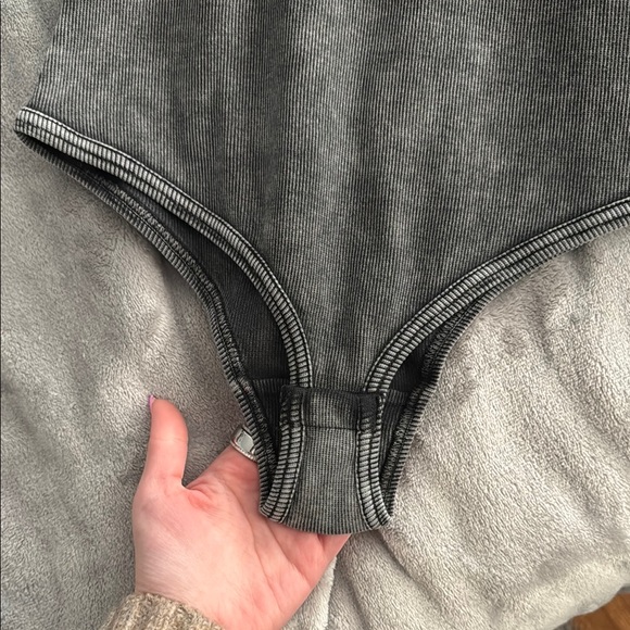 Diesel Gray Bodysuit with V-Neck and Spaghetti Straps - Picture 4 of 7